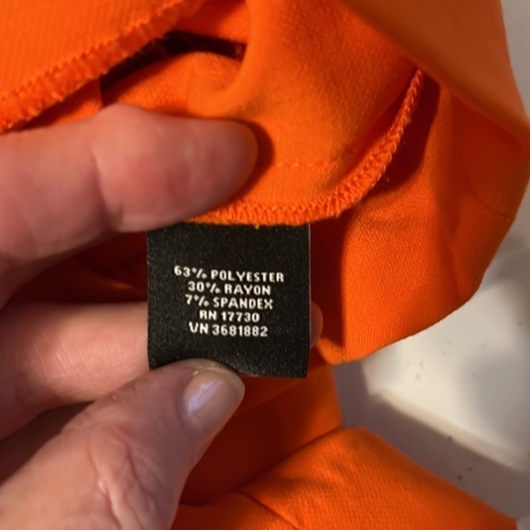 Victoria Beckham orange romper. Sz small - Picture 8 of 8